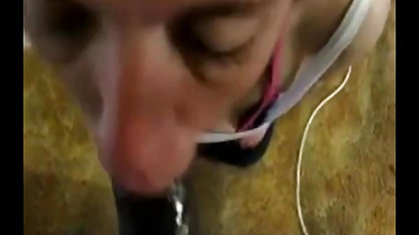 Amateur wife showing huge skills in deepthroating a bbc