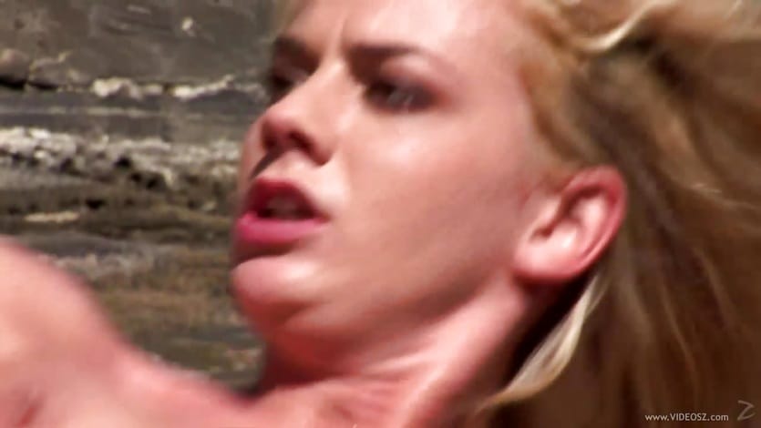 Chloe Delaure enjoys a rough double penetration