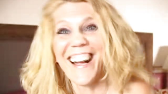 40+ Mom Laurie La Vaughn and her BBC friend