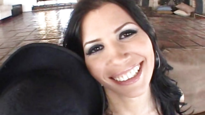 Rebecca Linares is spoiled by having big dicks on her tounge